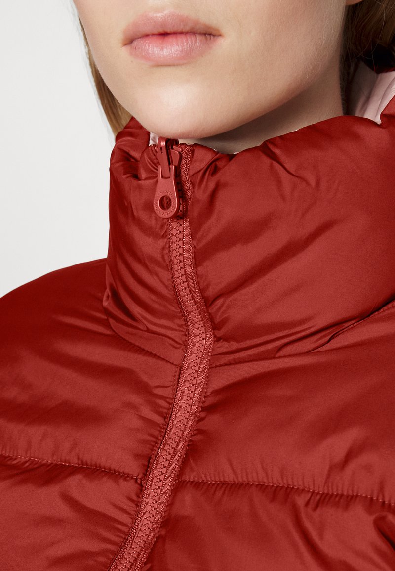 Damen Leichte Jacken | ONLY ONLRICKY PUFF JACKET Winterjacke spiced apple/rose smoke/dunkelrot - DM31185 Damen Leichte Jacken | ONLY ONLRICKY PUFF JACKET Winterjacke spiced apple/rose smoke/dunkelrot - DM31185