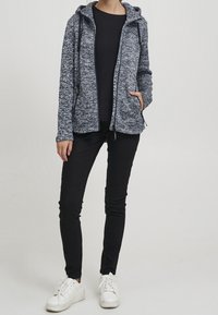Oxmo Jersey con capucha - mottled dark blue