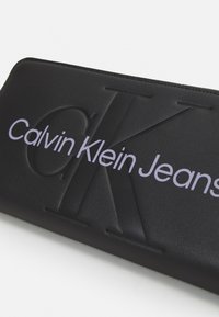 Calvin Klein Jeans - Portfel