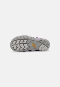 Keen SEACAMP II CNX YOUTH UNISEX - Pohodni sandali - tillandsia purple