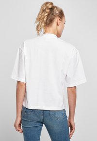 Urban Classics OVERSIZED  - Paprasti marškinėliai - white