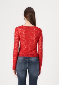 Gina Tricot Hosszú ujjú felső - red