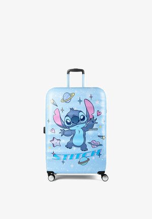 Hellblauer Koffer mit Cartoon-Stitch, Sternen, Herzen, Planeten und dem Schriftzug „STITCH“, mit vier Rollen und einem Teleskopgriff.