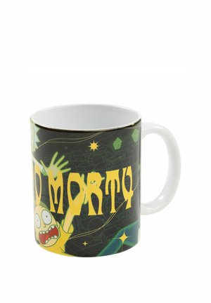 Weißer Keramikbecher mit animierter Figur, die die Hände hochhält, und großem gelbem Text mit der Aufschrift "MORTY" auf schwarzem und grünem Hintergrund.