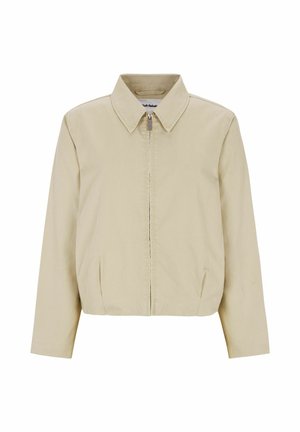 Beežist lukuga jope terava krae, pikkade varrukate ja küljetaskutega, valgel taustal.