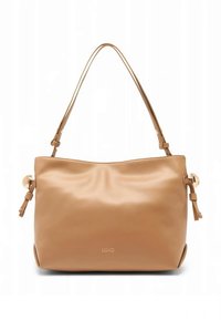 Sac à main en cuir beige avec une texture lisse, une bandoulière unique et un petit détail latéral avec des garnitures dorées. Logo embossé à l'avant.