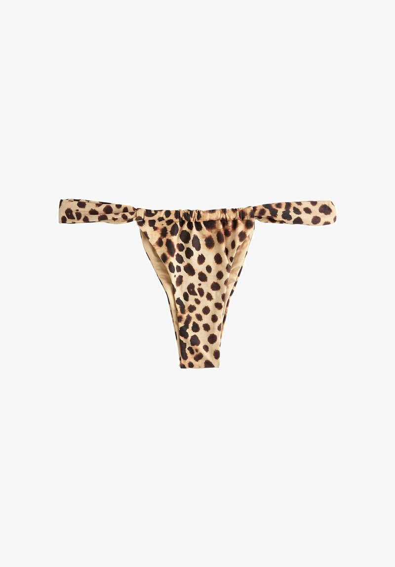 Leopardmuster-Bikinihose mit seitlichen Bändern und gerafftem Stoff am Bund vor weißem Hintergrund.