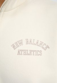 New Balance GRAPHIC QUARTER ZIP - Sweater - off-white