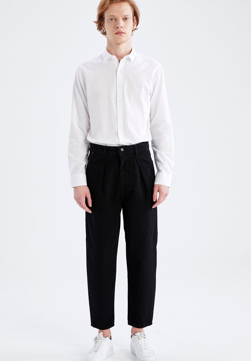 Herren Komplettanzüge | DeFacto SLIM FIT Businesshemd white/weiß - XI15095 Herren Komplettanzüge | DeFacto SLIM FIT Businesshemd white/weiß - XI15095