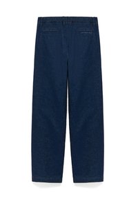 Dunkelblaue weit geschnittene Hosen mit elastischem Bund, Gürtelschlaufen und zwei aufgesetzten Gesäßtaschen, eine davon mit dem Etikett "ADOLFO DOMINGUEZ."