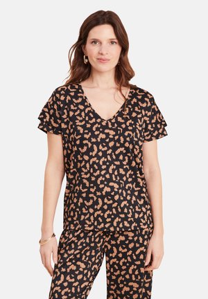 Haut noir à col en V avec des manches courtes à volants, arborant un motif animalier beige. Fabriqué en matériau léger, avec une coupe décontractée.