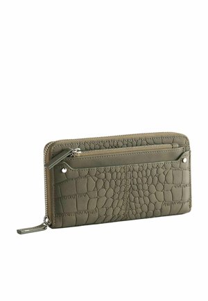 Alyvuogių spalvos piniginė pagaminta iš tekstūruotos dirbtinės odos su krokodilo raštu. Yra užtrauktukas ir kelios kortelių vietos.