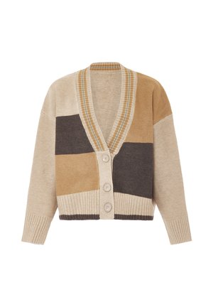 Cardigan abbottonato con ampi blocchi di colore beige, marrone e tan, con polsini e orlo a coste su sfondo bianco.