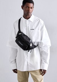 Dsquared2 Marsupio black/nero