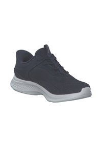 Scarpa da ginnastica blu navy con parte superiore in mesh traspirante e design testurizzato. Presenta una suola bianca imbottita e lacci neri.