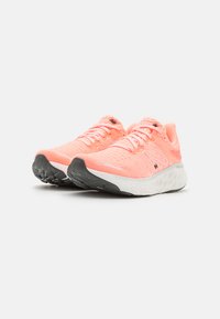 New Balance FRESH FOAM X 1080 - Zapatillas running asfalto - grapefruit