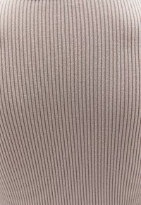 TURTLE NECK - Striktrøje - simply taupe