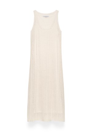 Ärmelloses, knielanges cremefarbenes Strickkleid mit Rundhalsausschnitt und strukturiertem, vertikal geripptem Muster.