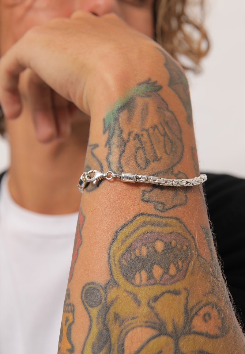 Kuzzoi Bracciale Uomo Buddha In Heishi - Perle Di Vetro Indonesiano E Argento 925, Cinturino Nylon Regolabile