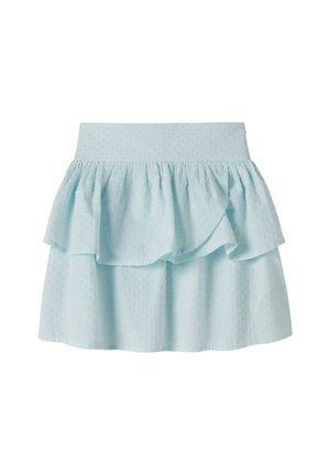 Svetlomodrá textúrovaná látková sukňa so širokým pásom a viacvrstvovým volánikom vpredu.
