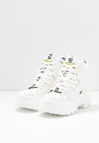 Thumbnail Image 6