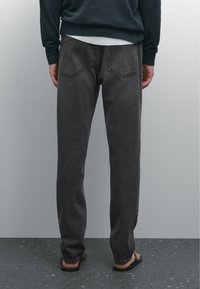 Massimo Dutti SLIM FIT - Jeans slim fit - dark grey
