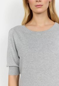 Soyaconcept SC-DOLLIE 753 - Pamata T-krekls - lt grey melange