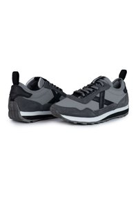 MUNICH UM SKY - Zapatillas de entrenamiento - black