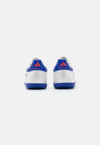 adidas Performance COPA PURE 2 CLUB IN - Botines de fútbol sala - footwear white/lucid blue/solar red