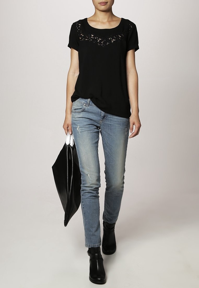 Vero Moda Blouse - black