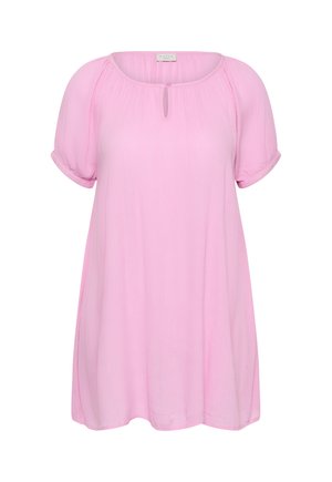 Loszittende roze blouse met korte mouwen, ronde halslijn, knoopsluiting met sierlijke opening en gerimpelde mouwdetail.