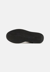 Nubikk JONAH ARCTIC  - Stivaletti stringati - black raven