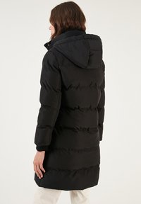 LELA REGULAR FIT - Zimski kaput - black