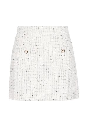 Weißen Tweed-Rock mit einem Karomuster und schwarzen Akzenten, zwei vorderen Taschen und metallischen Knopfdetails. Kurzes, strukturiertes Design.