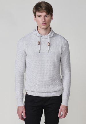 Lichtgrijze hoodie met een textuur gebreide patroon, voorzien van contrasterende trekkoorden met houtachtige accenten en een aansluitende pasvorm.