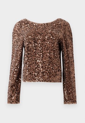 Top lungo a maniche lunghe in bronzo con scollatura rotonda; design aderente; superficie lucida e testurizzata; lunghezza cropped; accentuazione delle spalle senza cuciture.