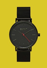 Runde schwarze Uhr mit schwarzem Mesh-Armband, minimalistisches Design, schwarzes Zifferblatt, erhabene Stundenmarkierungen und rote Sekundenzeiger, mit dem "ESPRIT"-Logo.