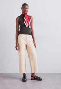 By Malene Birger MONNAS - Tørklæde / Halstørklæder - dark chilli