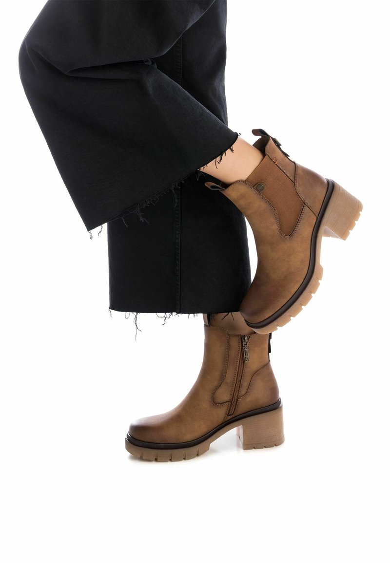 Refresh Bottines à plateau - camel