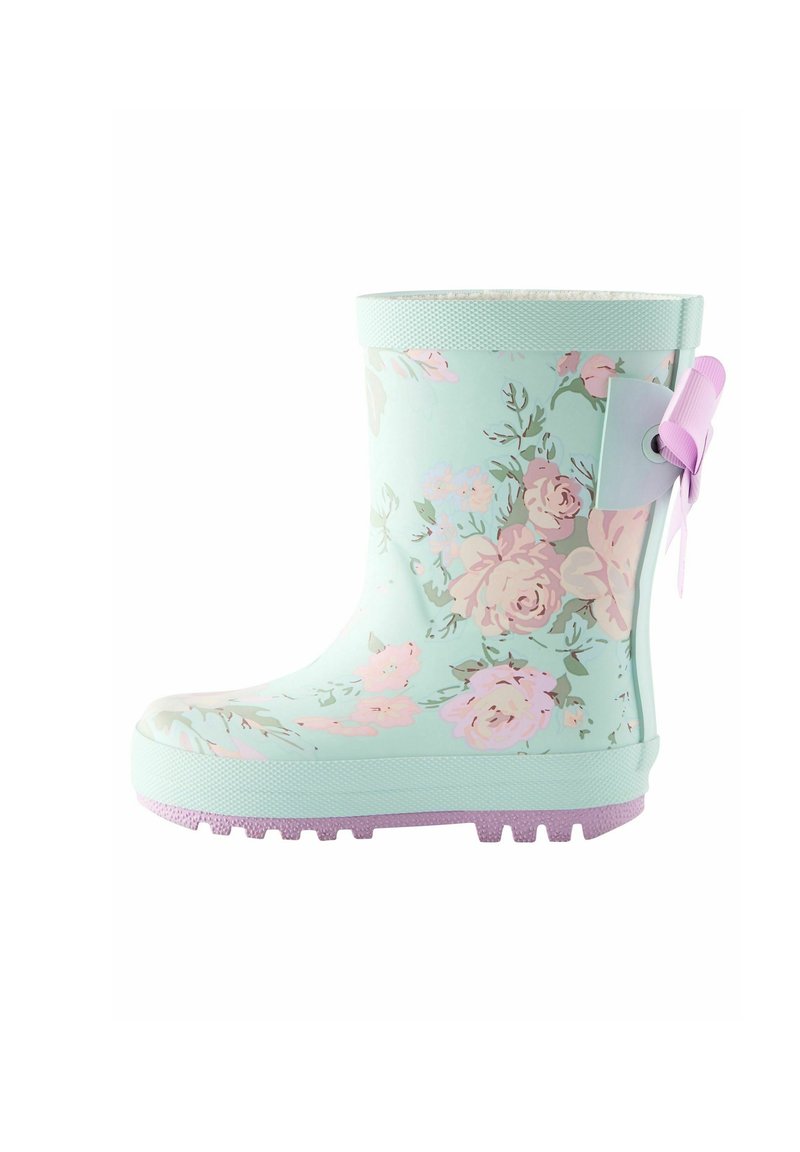 Stivale da pioggia azzurro chiaro con motivi floreali in rosa e verde, materiale in gomma texturizzata, suola viola e fiocco decorativo sul retro.