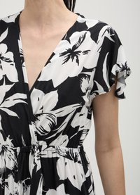 Calliope WRAP FANTASIA  - Robe de jour - variante