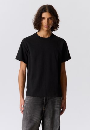 BOXY HEAVYWEIGHT - Basic T-shirt - black