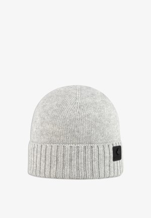 Lichtgrijze gebreide beanie met omgeslagen geribde rand en een klein zwart label met een esdoornbladlogo.