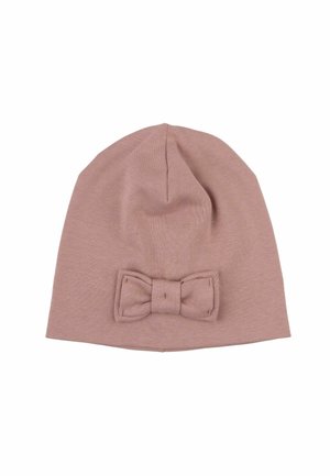 Berretto lavorato a maglia rosa con una texture liscia e un fiocco decorativo sulla parte anteriore. Il design è aderente, che si restringe verso la corona.