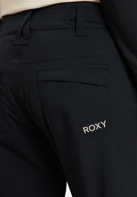 BACKYARD PT - Pantalons de snowboard - true black