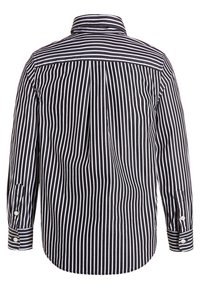 Koszula w paski z pionowymi czarno-białymi paskami, z guzikami na mankietach i wyłogami w kształcie wskazującym. Wykonana z gładkiego materiału, o luźnym kroju.