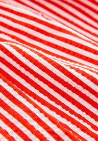 Next REGULAR FIT - VOLUME HALF SLEEVE - Blůza - red white stripe