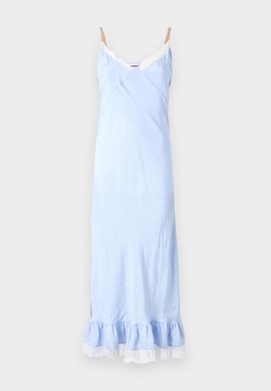 Abito slip azzurro chiaro con bordo in pizzo, spalline sottili e orlo a balze. Tessuto morbido con un motivo sottile su tutta la superficie.
