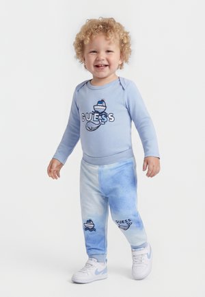 Guess UNISEX SET - Μπλουζάκι με στάμπα - light blue luxe