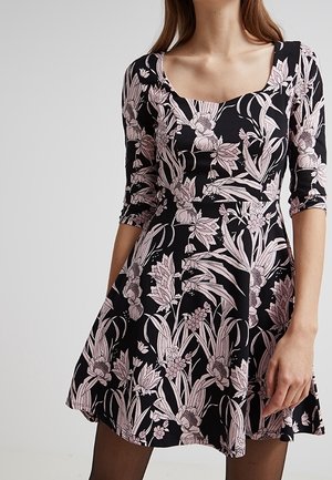 Vestido ligero - nude